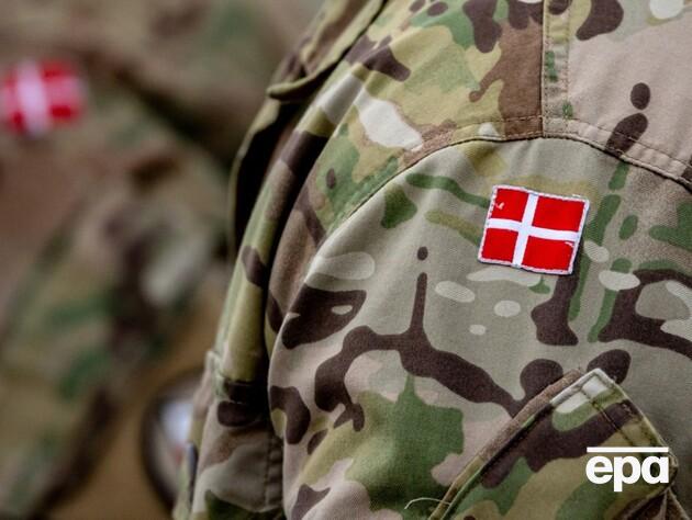 Данія вперше призиває 18-річних дівчат. Як молодь реагує на нові правила армії