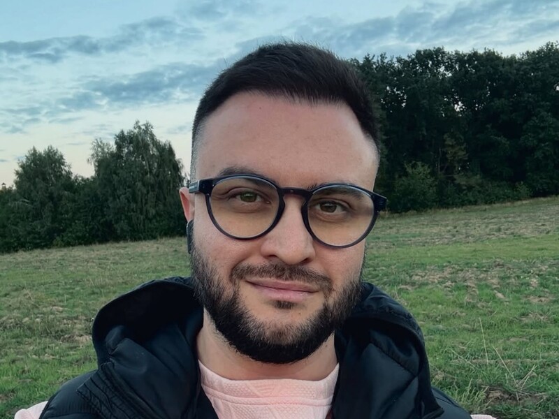 Блогер Беспалов назвал суммы, которые ему предлагали за молчание или очернение украинских звезд 