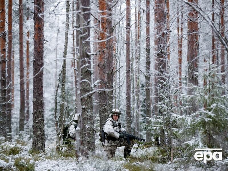 Финские военные отрабатывают применение артиллерии на полигоне возле границы с РФ