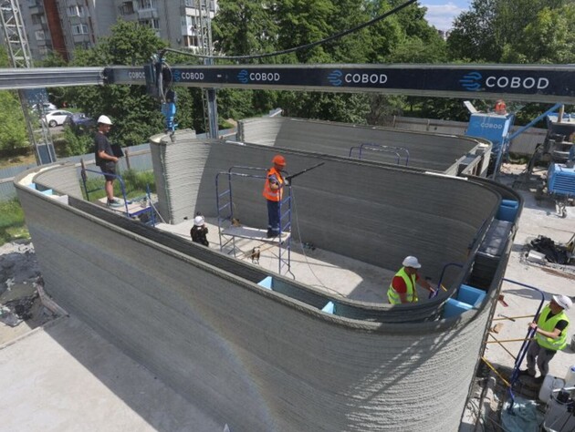 У Львові відкрили першу в Україні 3D-школу, мер вражений. Який вигляд вона має? Фото, відео