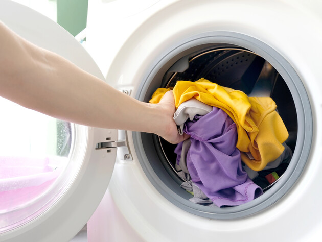 Положите это в старый носок – и белье после стирки будет приятно благоухать свежестью. Лайфхак 