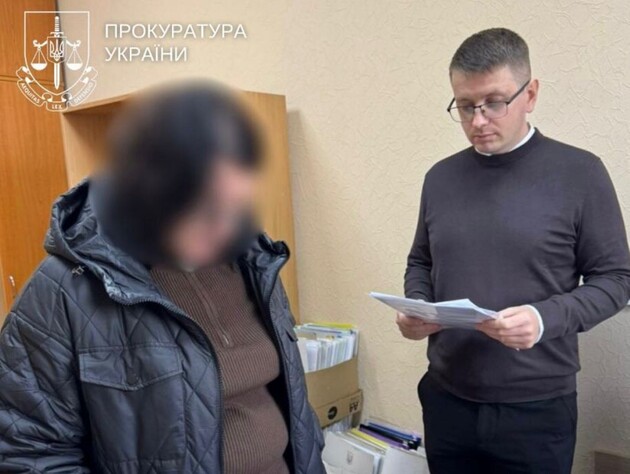 Київську бухгалтерку управління освіти підозрюють у привласненні 1,5 млн грн зарплат працівників шкіл