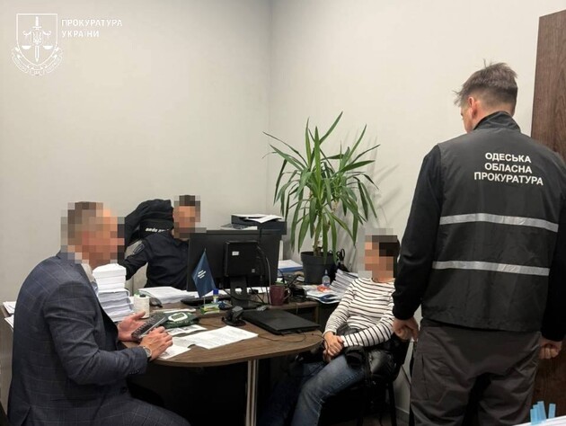 Судья и семейная пара могли присваивать квартиры в Одессе, им сообщили о подозрении – прокуратура