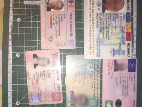 В Киеве правоохранители разоблачили преступную группу, в состав которой входили полицейские