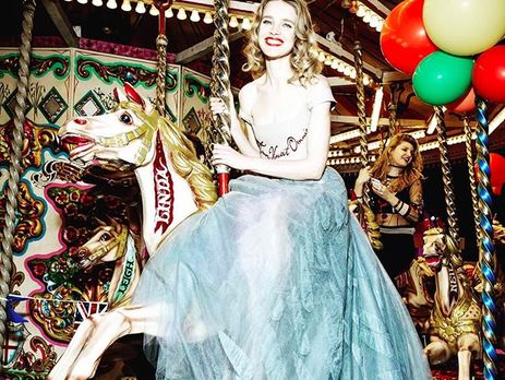 Водянова показала мужа и старших детей