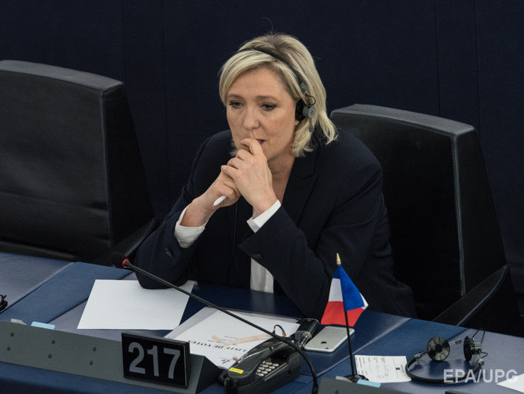 Европарламент лишил неприкосновенности Марин Ле Пен 