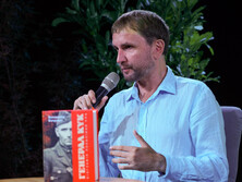 Саме так народжується суб'єктність парламенту. Сюди повертається політика