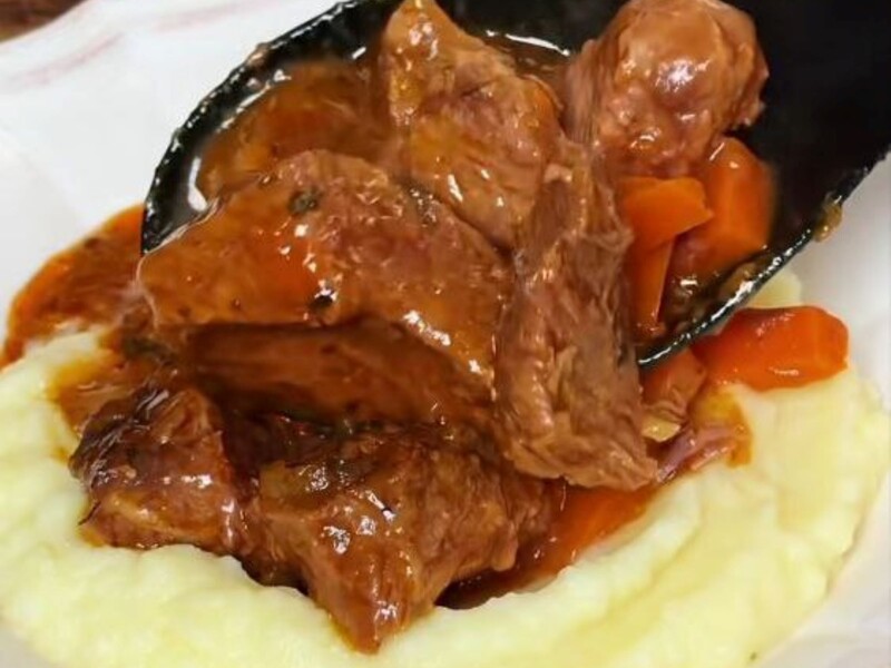 Щоб м'ясо вийшло ніжним і соковитим, не потрібно особливо готувати, досить додати це