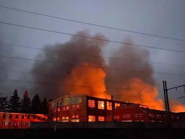 Охоплені вогнем депо й зірвані маршрути. Лещенко розкрив тактику РФ проти 