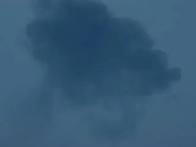 В окупованому Криму прогриміли вибухи. Місцеві жителі повідомляють про атаку на ТЕЦ. Відео