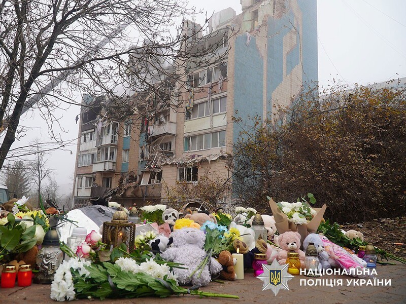 Из-под завалов в Тернополе извлекли тела женщины и двоих детей – полиция