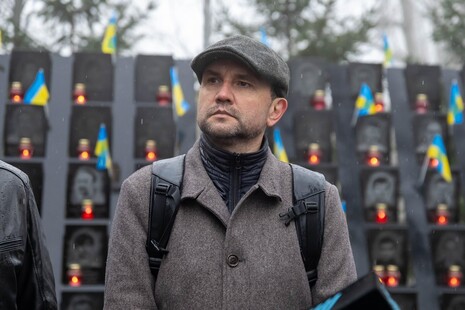 Ночью стоял на баррикаде на Институтской и верил. А разум кричал: 