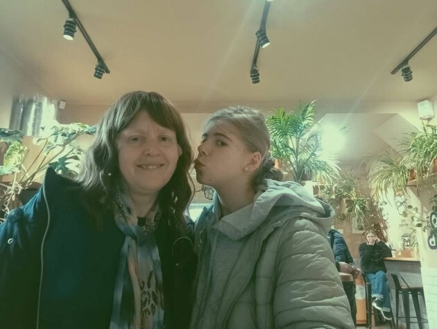 Стало відомо, під чиєю опікою опинилася 14-річна дочка найстаршої породіллі в Україні після смерті матері