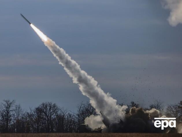 США погрожують урізати розвідку й зброю, щоб змусити Україну підписати мир до 27 листопада – Reuters