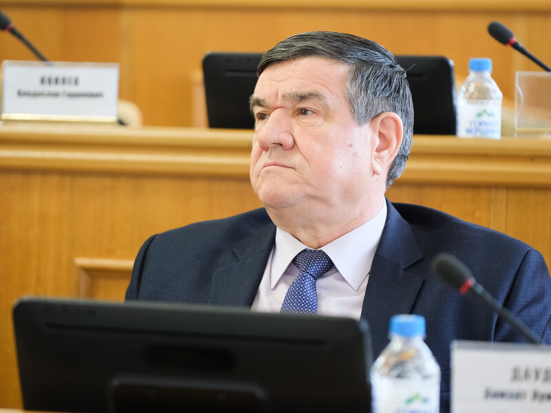 Російський депутат запропонував одразу закладати до бюджету "10% на те, щоб їх украли"