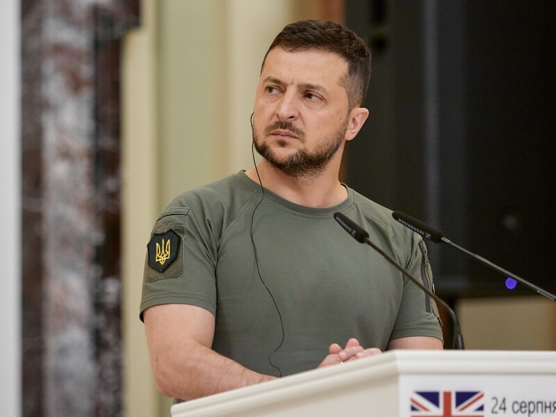 "Надо прекратить срач и игрища". Зеленский призвал парламент работать объединенно, а Кабмин – эффективно