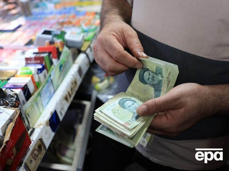 В Ірані валюта подешевшала в 10 тис. разів