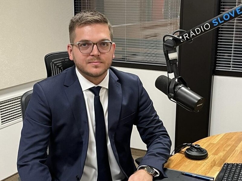 В минобороны Словакии заявили, что лучше бы Украина была под влиянием РФ. Посольство прокомментировало