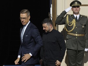 Стубб поговорил с Зеленским и заявил, что после встречи в Женеве остались неурегулированные вопросы