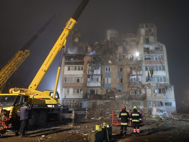 Жертв російського удару по Тернополю побільшало, з одним тілом не все зрозуміло