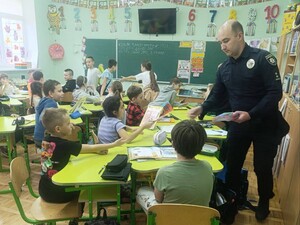 В каждой школе должны быть видеокамеры, металлодетекторы и полицейский – Клименко