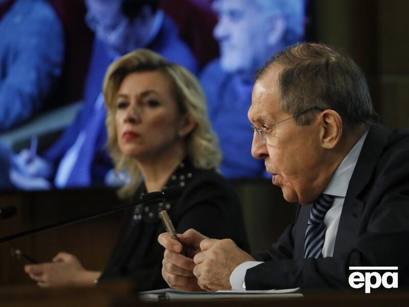 "На кожному розі з Лавровим, з однієї пляшки". Захарова відреагувала на чутки про її проблеми з алкоголем