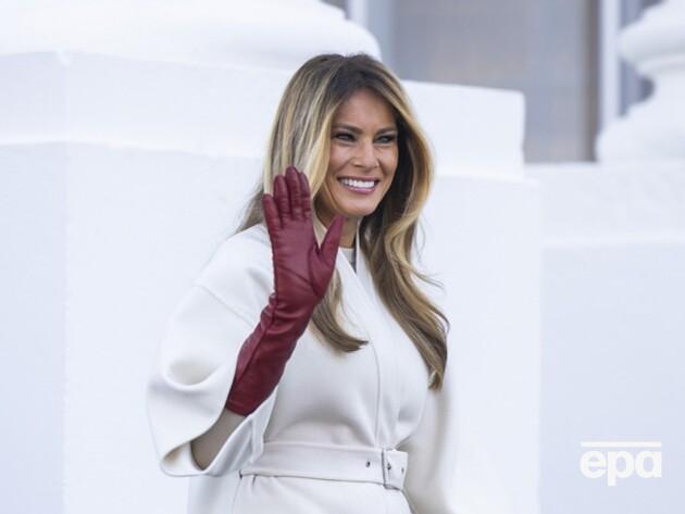 Меланію Трамп жорстко розкритикували й порівняли з Ґрінчем, який ненавидів Різдво. Що сталося