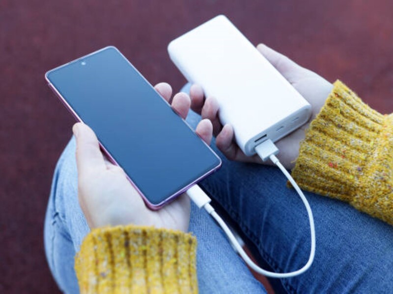 Під час вибору павербанка обов'язково зверніть увагу на це. Перевірена порада експерта