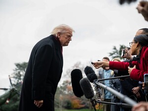 Трамп о слитом разговоре Виткоффа с Ушаковым: Ему же надо Украину продать России