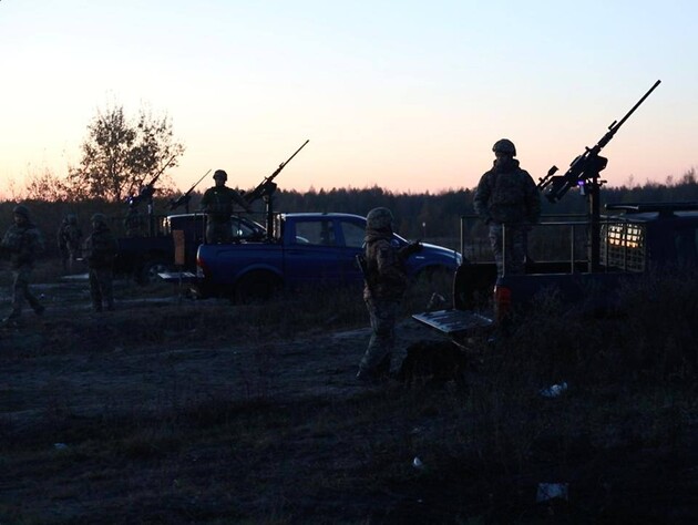 Два ракетні прильоти. ППО вночі змогла збити лише дрони