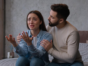 Як пережити зраду партнера. Фонд Ріната Ахметова зібрав поради психолога