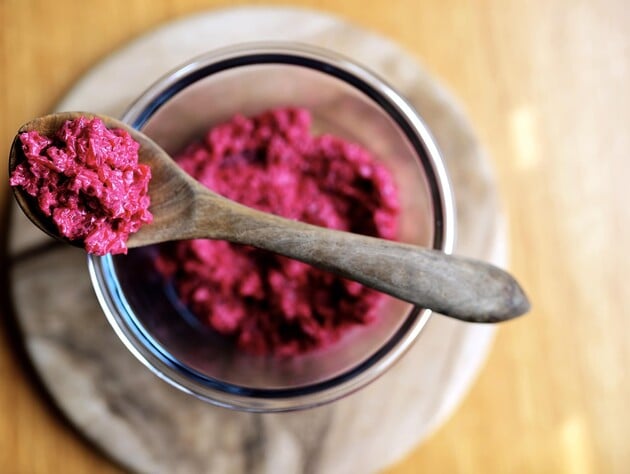 Ці інгредієнти чудово поєднуються з буряком. Рецепт простого поживного салату