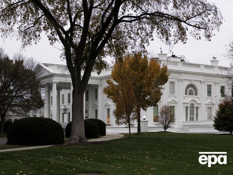 Поблизу Білого дому сталася стрілянина, поранено гвардійців. Трампа поінформували