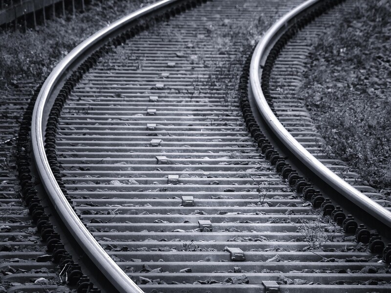 В Китае людей сбил поезд, на котором испытывали оборудование. Много погибших