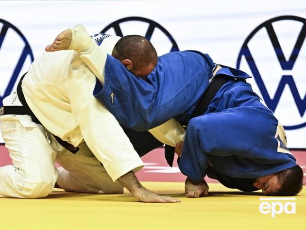 Міжнародна федерація дзюдо зі штаб-квартирою в Угорщині дозволила росіянам використовувати їхню символіку