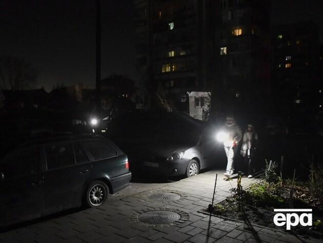 Время отключения света в большинстве регионов Украины уменьшилось. Сохранится ли тенденция?