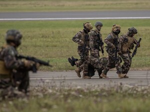 Франція відновила добровільну мобілізацію