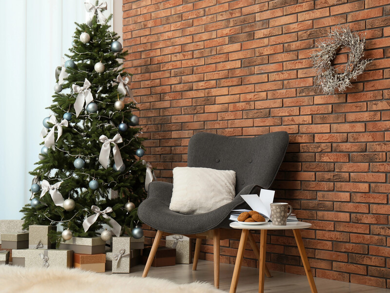 Є три місця в будинку, де не можна ставити ялинку. Дізнайтесь про них, щоб не зіпсувати собі свято