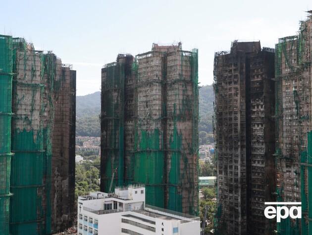 Рятувальники загасили масштабну пожежу в Гонконзі. Загинуло понад 100 людей