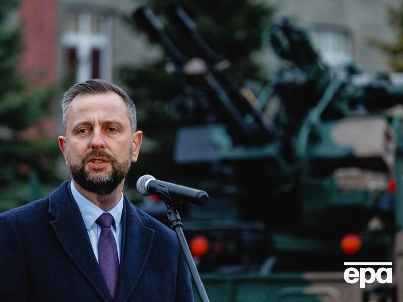 "Очікуємо пояснень". Міністр оборони Польщі прокоментував обшуки в Єрмака