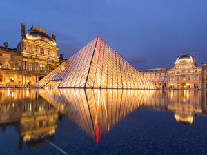Лувр після пограбування підвищить ціни для туристів з-за меж ЄС