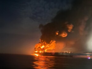 У берегов Турции горели два танкера