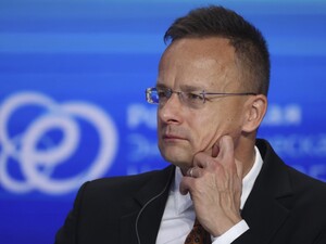 Саміт Трампа й Путіна відбудеться тільки в Будапешті – Сійярто