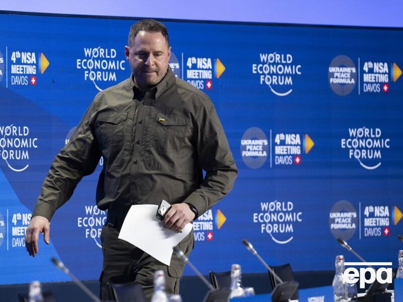 "Меня тошнит от этой грязи". Ермак заявил, что идет на фронт – The New York Post