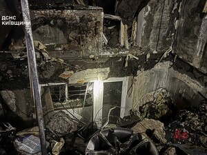 В Броварах удар РФ снес два этажа жилой многоэтажки. Фото