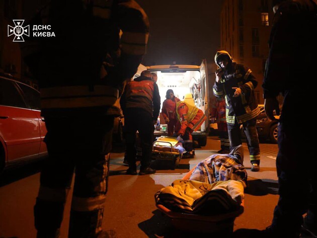 В Киеве уже двое погибших, часть раненых в больницах. Перекрыта одна из основных магистралей