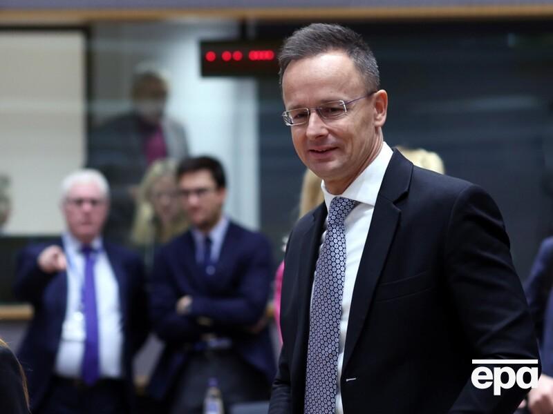 Сійярто відповів критикам поїздки Орбана до Путіна