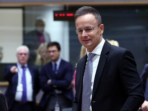 Сійярто відповів критикам поїздки Орбана до Путіна