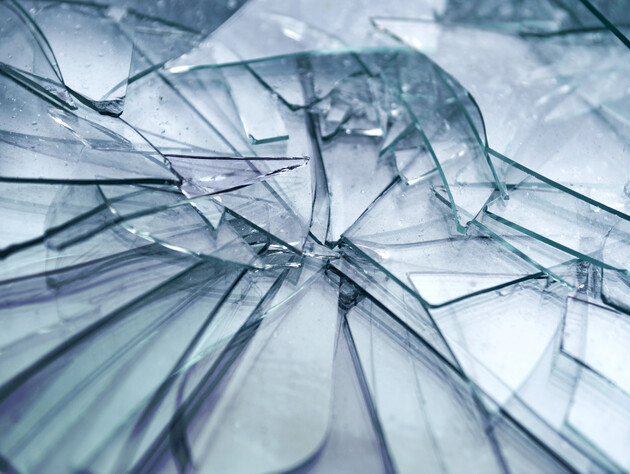 Розчиніть це у воді – і вікна не винесе вибуховою хвилею. Як бюджетно зробити в будинку 