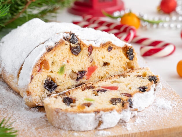 Вечером залейте это коньяком, а утром – замесите тесто. Самый простой рецепт штоллена – без дрожжей